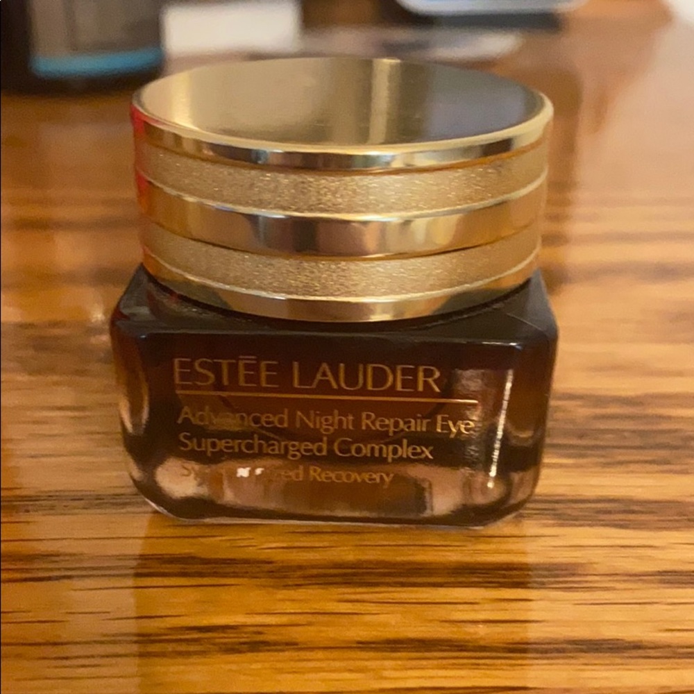 Estée Lauder Advanced Night Repair Eye Cream. New